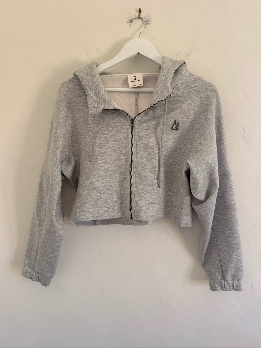 MAGNLENS Light Gray Hoodie Label - Small